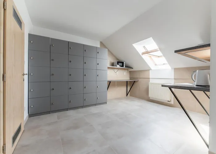 Dorm Residences アパート