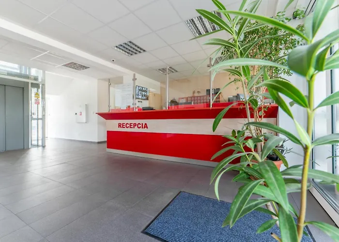 Dorm Residences アパート *